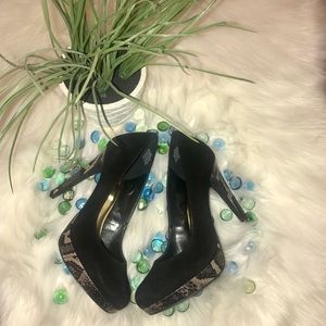 Via Neroli Suede Platform Pumps